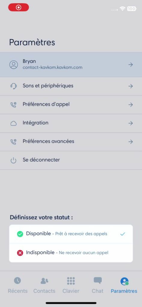 Modifier le statut de disponibilité dans l'application Kavkom Phone sur iOS