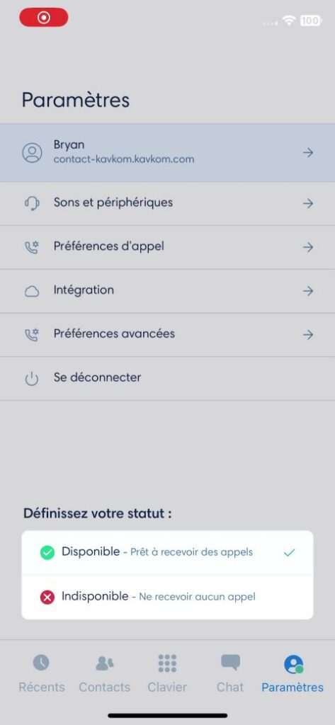 Modifier le statut de disponibilité dans l'application Kavkom Phone sur iOS